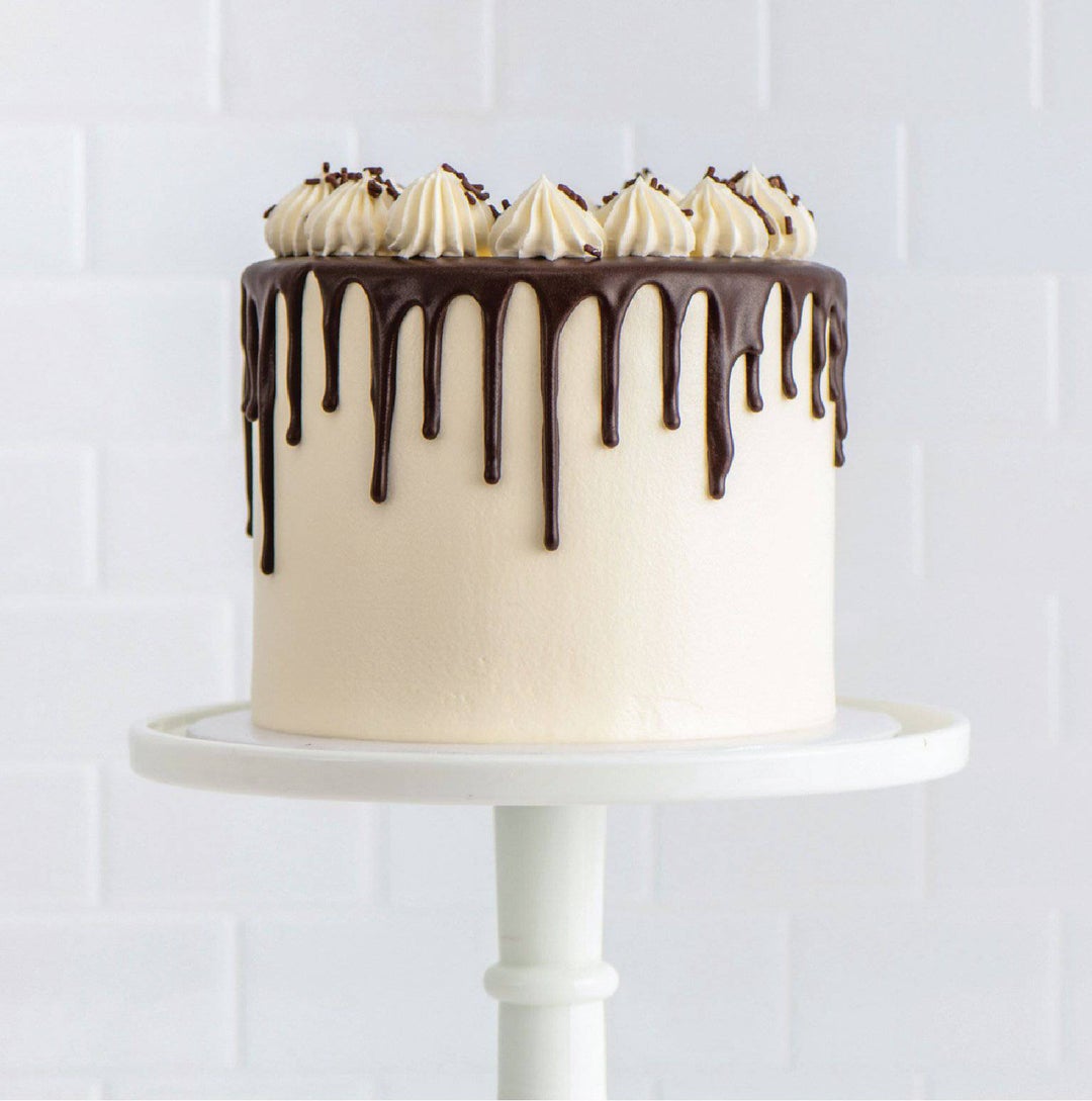 Chocolate drip cake