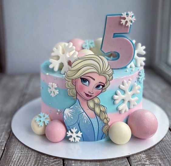 Elsa Frozen Story Cake