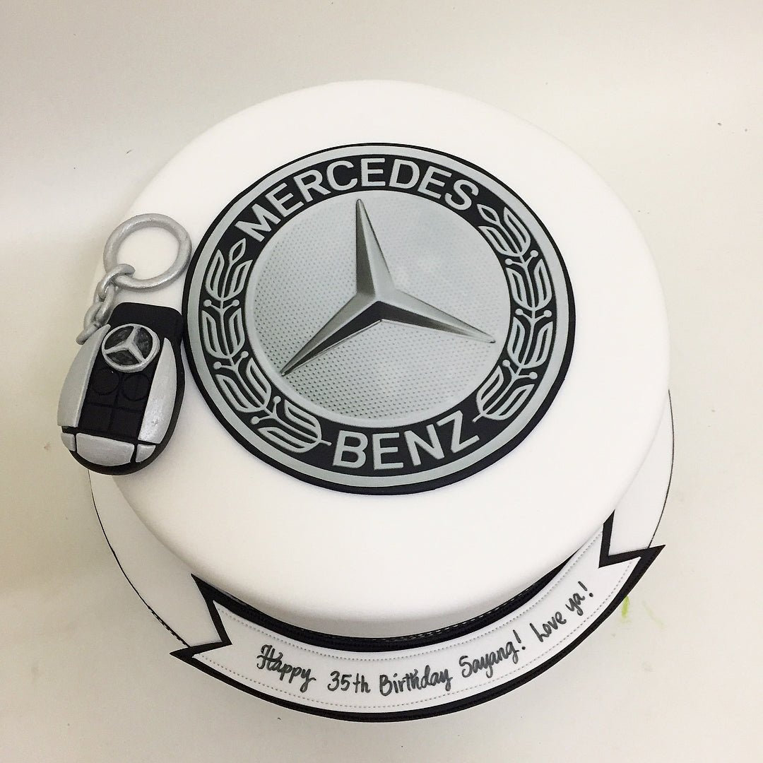 Mercedes logo cake