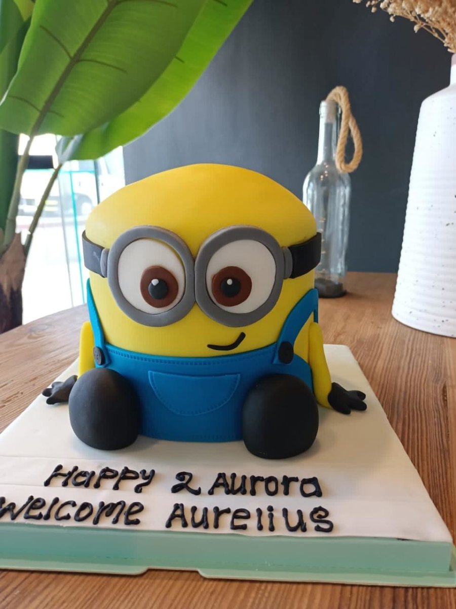 Minion Cake birthday Cake