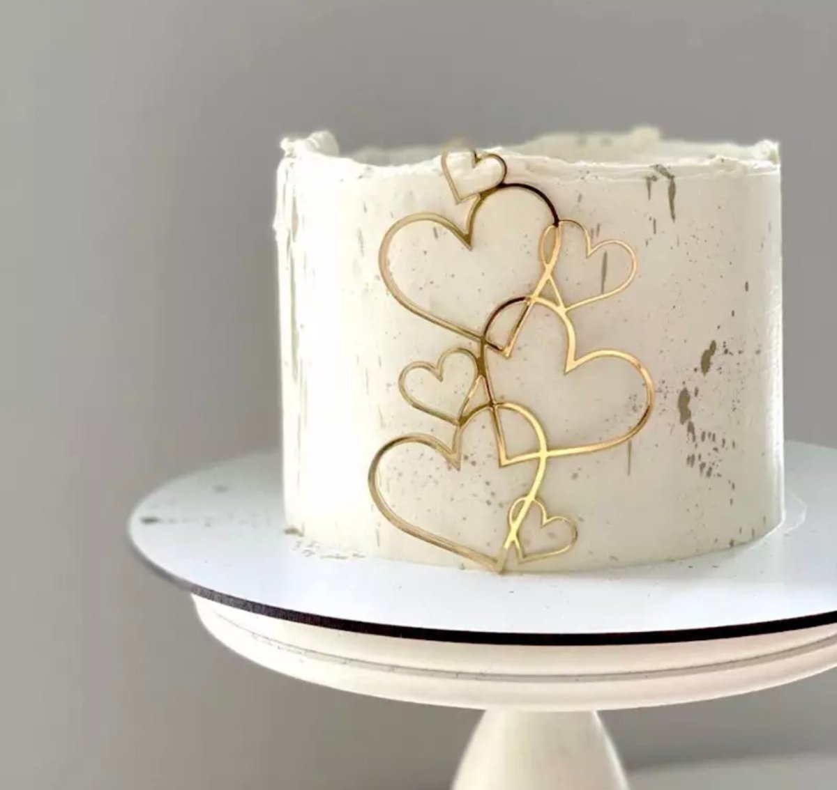 Pastel White Love Cake