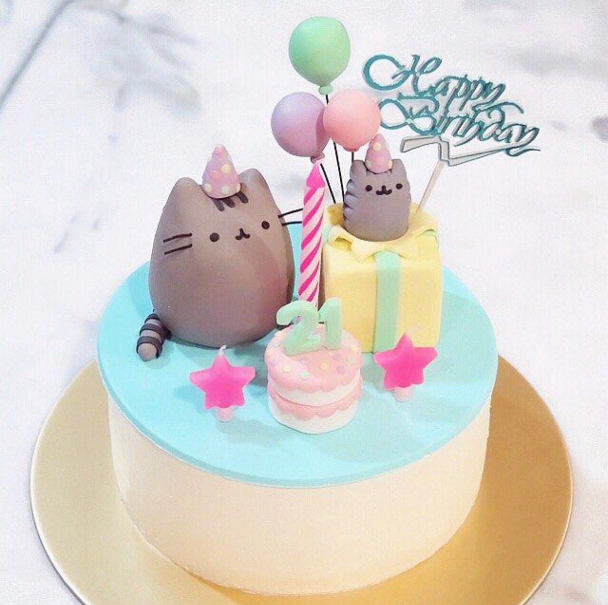 Pusheen birthday cake