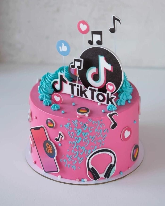 TikTok Cake