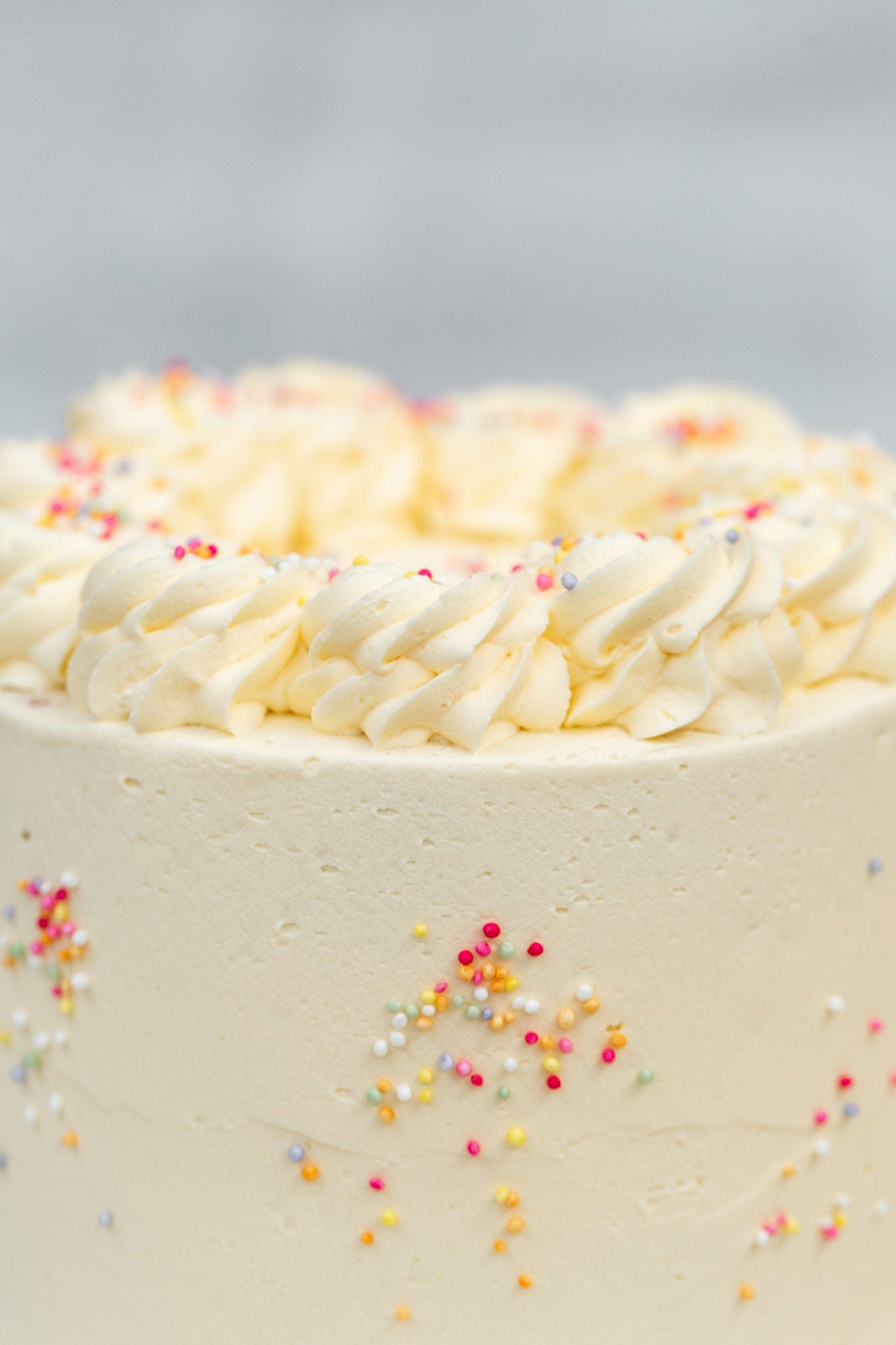 VANILLA  BIRTHDAY CAKE